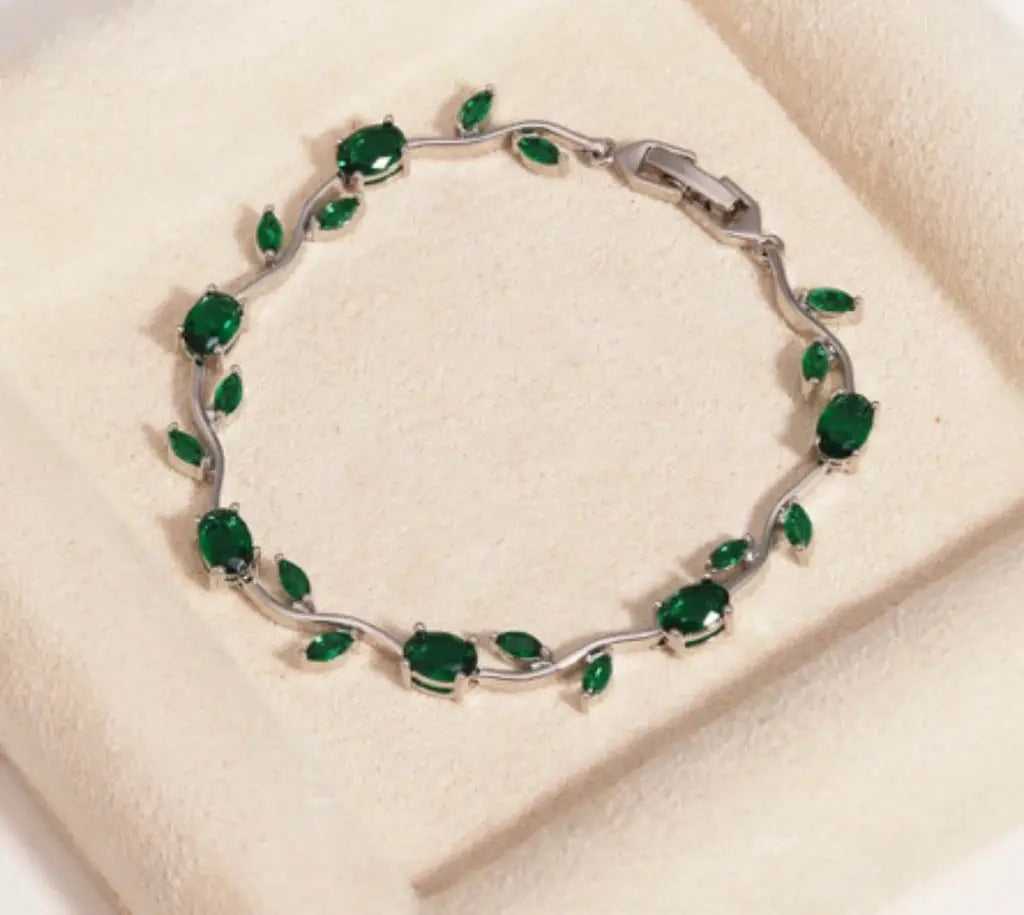 ✨💎 Luxury Floral Crystal Bracelet for Women 🌸💖

Or these short options:

🌸 Elegant Floral Bracelet ✨

💎 Luxury Crystal Bracelet 💖

🌹 Rose Crystal Bracelet ✨

💫 Premium Women's Bracelet 💎

🎁 Luxury Sparkle Bracelet ✨


Best Title: 🌸✨ Luxury Flor
