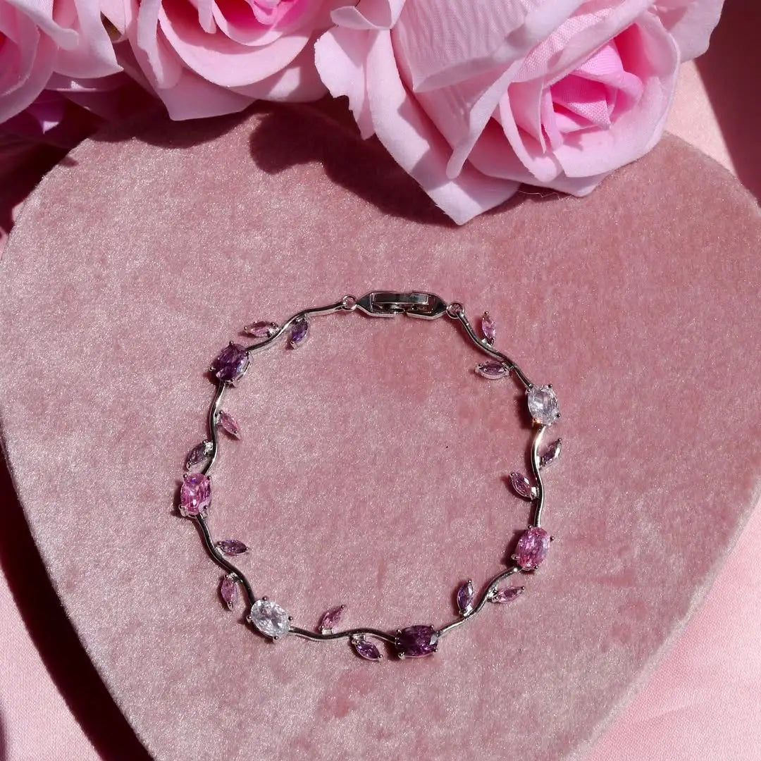 ✨💎 Luxury Floral Crystal Bracelet for Women 🌸💖

Or these short options:

🌸 Elegant Floral Bracelet ✨

💎 Luxury Crystal Bracelet 💖

🌹 Rose Crystal Bracelet ✨

💫 Premium Women's Bracelet 💎

🎁 Luxury Sparkle Bracelet ✨


Best Title: 🌸✨ Luxury Flor