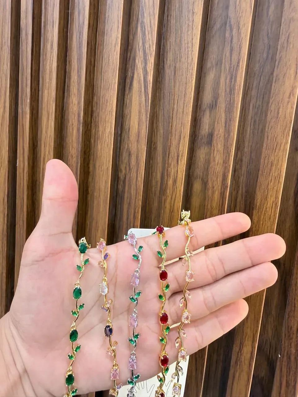 ✨💎 Luxury Floral Crystal Bracelet for Women 🌸💖

Or these short options:

🌸 Elegant Floral Bracelet ✨

💎 Luxury Crystal Bracelet 💖

🌹 Rose Crystal Bracelet ✨

💫 Premium Women's Bracelet 💎

🎁 Luxury Sparkle Bracelet ✨


Best Title: 🌸✨ Luxury Flor